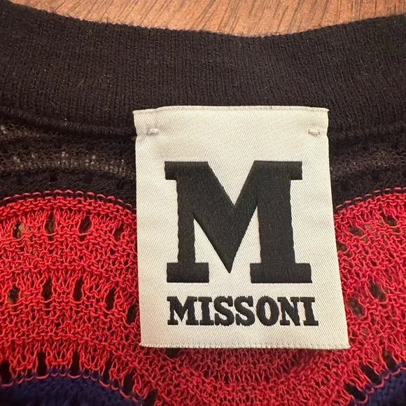 Missoni Multicolor Wave Knit Sweater – Iconic Pattern - Picture 2 of 11